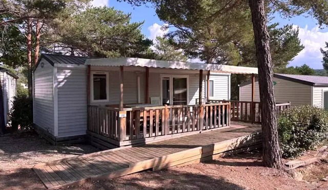 Accessible Mobile Home | Comfort | 2 Bedrooms | 4 Guests | Raised Deck | A/C