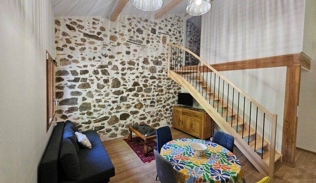 Air-conditioned cottage Les Muriers De Rose