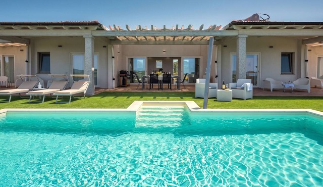 Alghero Spectacular Villa Carrabufas sea view near the centre in Alghero