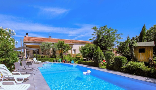 Amazing home in Bedarrides