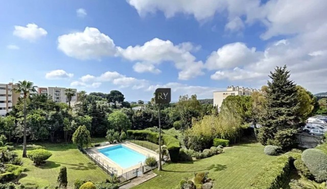 Antibes-côte D'azur-appart Ensoleillé, Climatisé, Piscine,parking, Proche Plages