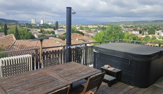 Apartment-Apartment-Ensuite with bath and shower-Countryside view