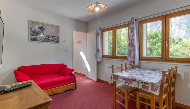 Apartment 'B2 Ours Blanc' with Mountain View, Shared Garden and Wi-Fi