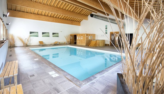 Apartment with sauna and indoor pool