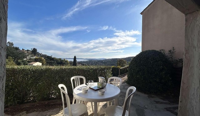 Apartment with Sea View Terrace, Secure, 2 Stars
