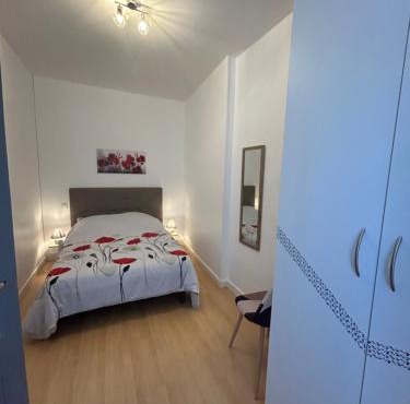 Appartement 5 - T2 Meublé 2 étoiles proche des thermes in Vals-les-Bains