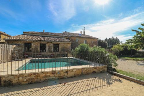 Authentic Country House with pool near Uzes in Saint-Laurent-la-Vernède