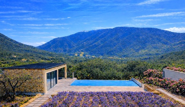 Awesome home in Mollans-sur-Ouvèze with sauna