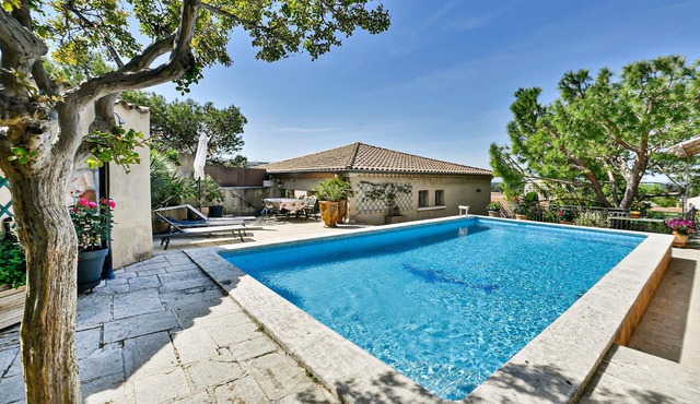 Awesome home in Châteaurenard