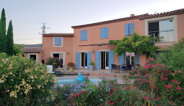 bastide 8 rooms, 11 people, swimming pool, sea view, La Ciotat