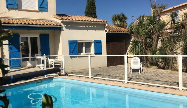 Beautiful house garden, swimming pool, 5min from the sea, 15min from Montpellier