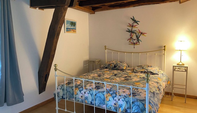 Bed and breakfast nestled among the meadows in a peaceful haven surrounded by animals