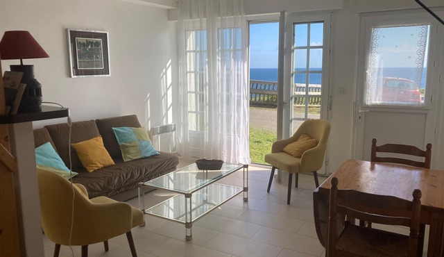 Bright studio facing the sea in Le Palais in Le Palais