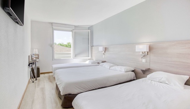 Brit Hotel Clermont L'Herault
