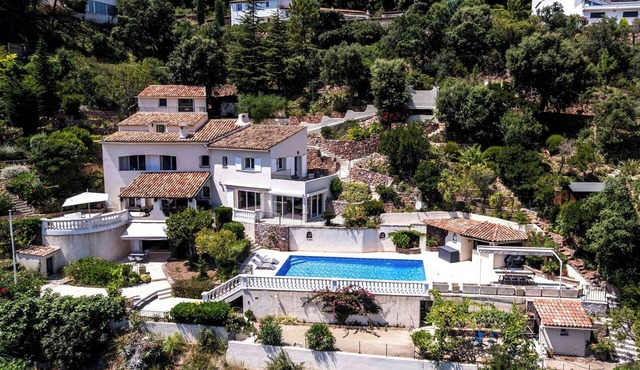 CASA-Papillon Villa de luxe avec piscine