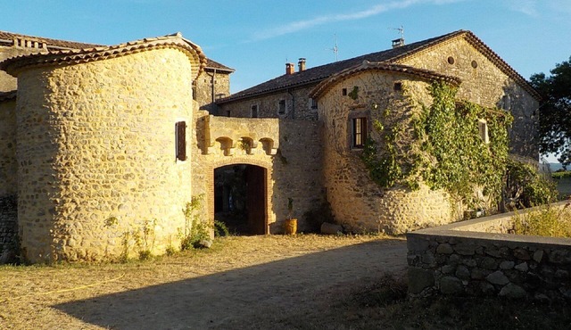 CEVENOL MAS IN ANCIENT FORTIFIED FARM NEAR ANDUZE