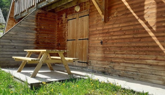 Chalet, 150m from resort center, view mountain, swimming pool, sauna, terrace, parking, tv