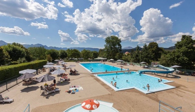 Chalet 3 étoiles - Piscine - ccbgaah