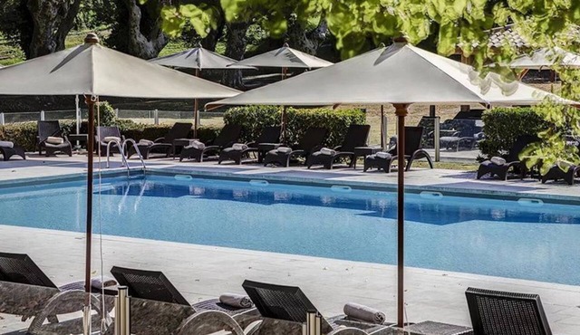 Chambre provençale au cœur d'un domaine