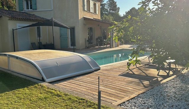 Charmante Villa à Salernes Avec Piscine Privée et Jardin au Calme