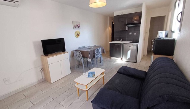 Charming 2-Star T2 w/Parking near Thermal Spa & Thau Lagoon