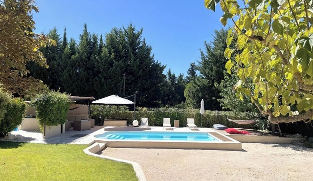 Charming Villa with Pool in the Heart of the Aix Countryside