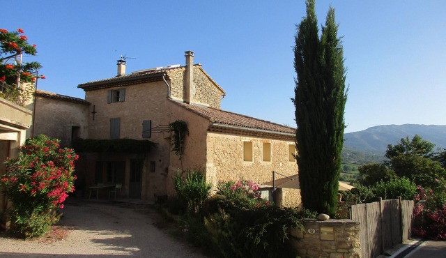 Charming village house near Bédoin, at the foot of Mont Ventoux