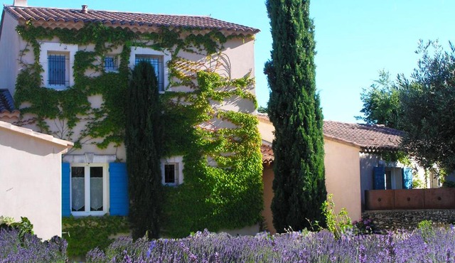 Clos des Lavandes - Chambres et Suites de charme climatisées-Luberon