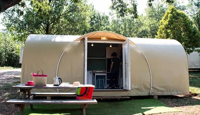 Coco Sweet (no bathroom facilities) 4 people