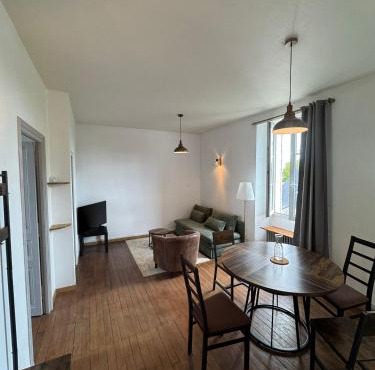 Cocon urbain avec jardin - appartement proche hôpital in Angers