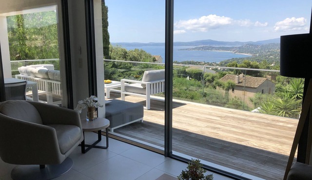 Comfortable villa with panoramic view of the Bay of Saint Tropez