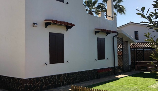 Comfortable, detached cottage in Porto Columbu in Perd'e Sali