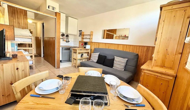 Comfortable Studio in the Heart of Vars in VARS