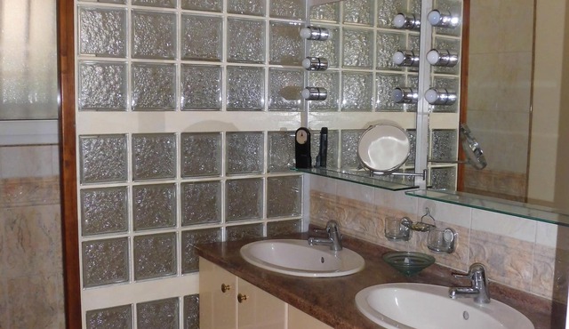 COMFORTABLE VILLA IN QUIET 5 mins from the beaches of frontignan
