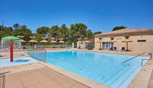 Confortable | Accès Piscine Extérieure