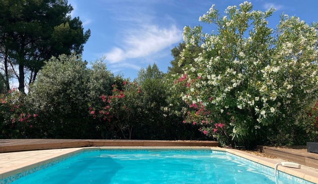 Contemporary Provencal villa near Aix en Provence