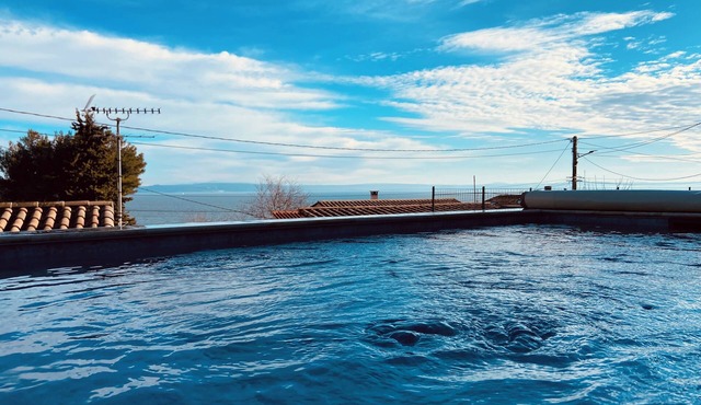 Dépendance Avec Jacuzzi, vue Panoramique sur Lanse du Ranquet et Plage à Pied !
