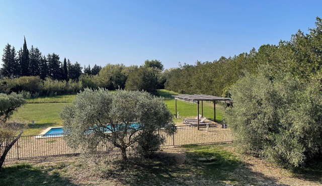 Detached house in the countryside not overlooked private swimming pool large garden