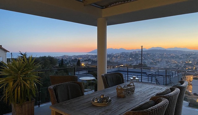 Exclusive 4 bedroom villa on the hills of Cannes!