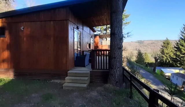 Flower Camping Le Belvédère * - Chalet Premium BELVEDERE - 3 bedrooms and 2 bathroom 6 persons in NEUVEGLISE