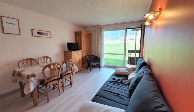 Cozy Ground Floor Apartment in Autrans, Near Village and Ski Trails, Sleeps 5