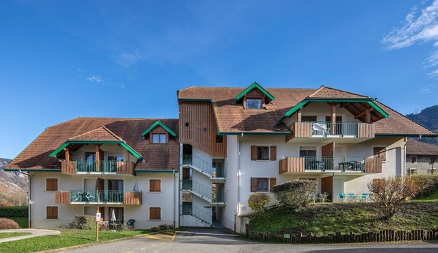 Studio for 4 in Giez with Pool in GIEZ LAC ANNECY (HAUTE-SAVOIE)