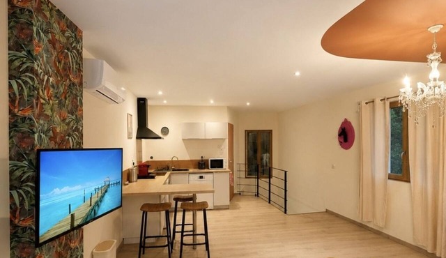T2 near village ~ Wifi ~ Air conditioning ~ Terrace