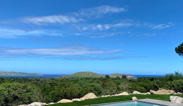 Villa Cilagna - Heated pool & sea view, near beaches