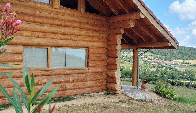 Fuste in Ardèche Verte! Ideal for a quiet stay with family or friends