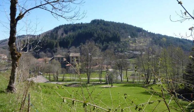 Gîte charmant 5 pers. à Saint-Vert: nature, calme, proche rivières et sites touristiques - FR-1-582-223 in Saint-Vert