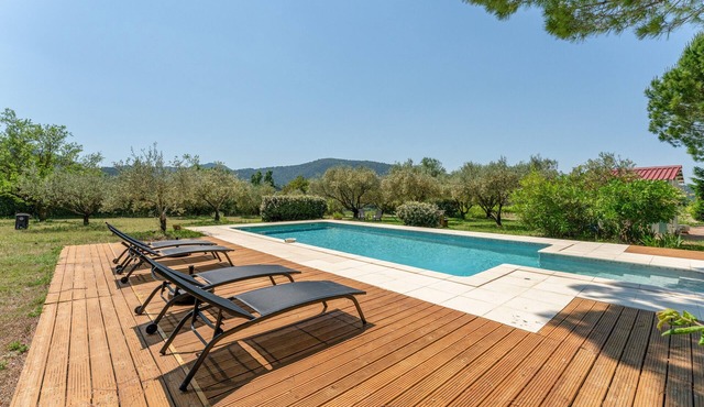 Genévrier Cottage with Mountain View, Shared Pool, and Wi-Fi