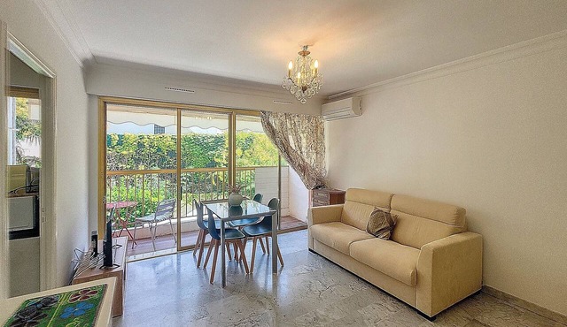 Henri Camille Real Estate- Mikaela - Studio with terrace