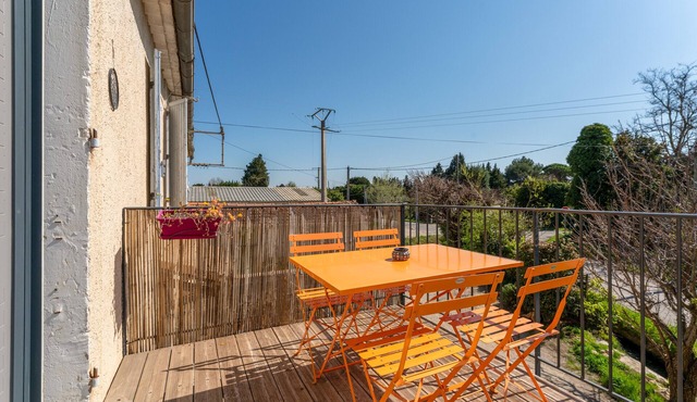 Holiday Home 'La halte provençale - Cocooning' with Private Terrace, Wi-Fi & Air Conditioning
