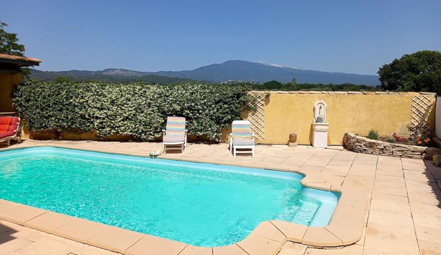 Homerez - Amazing house for 6 ppl. with swimming-pool and garden at Caromb